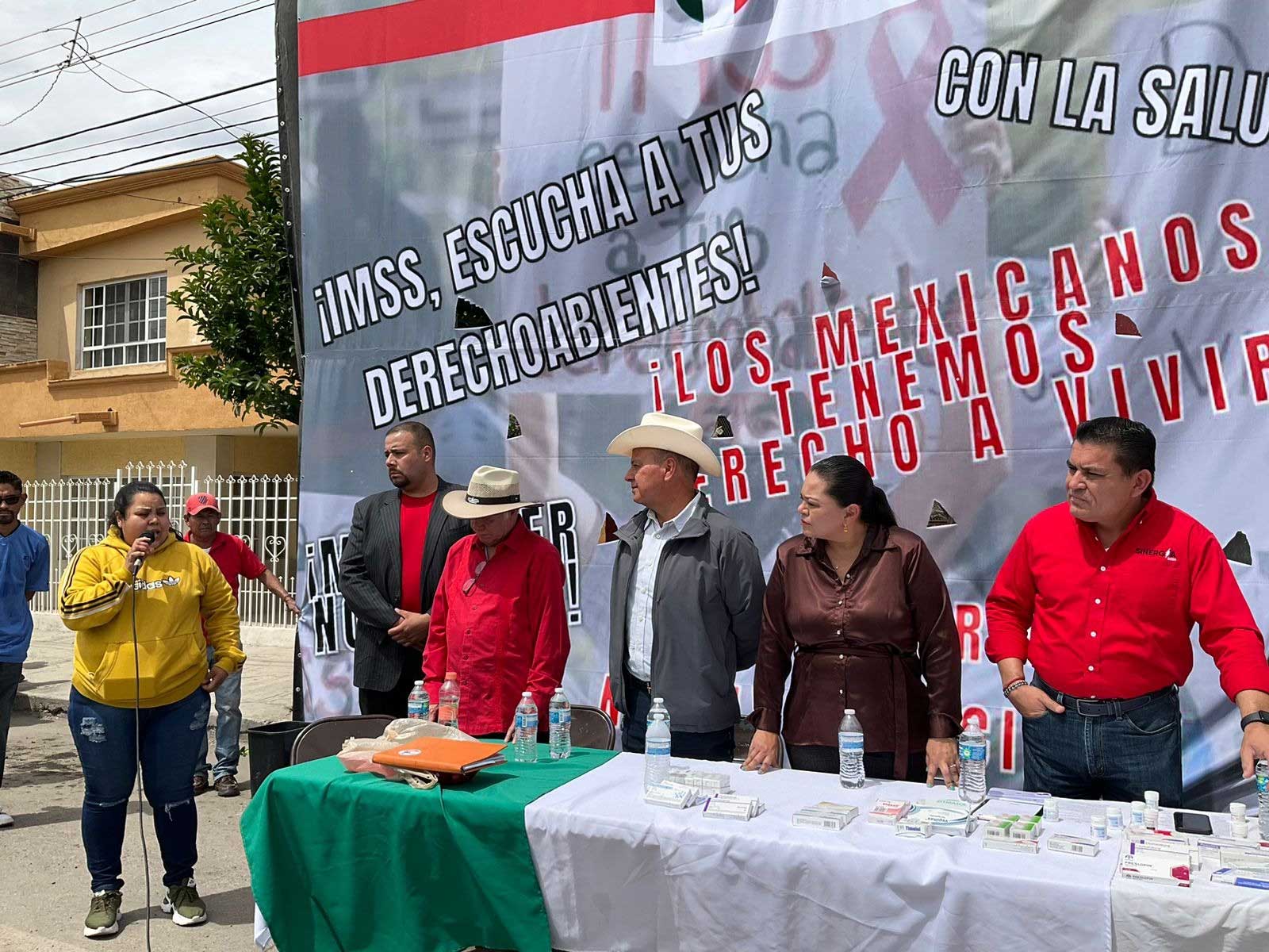 Protesta PRI contra IMSS por falta de medicamentos y médicos - Acento ...