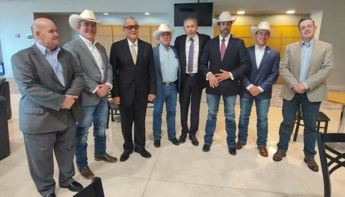 GANADEROS